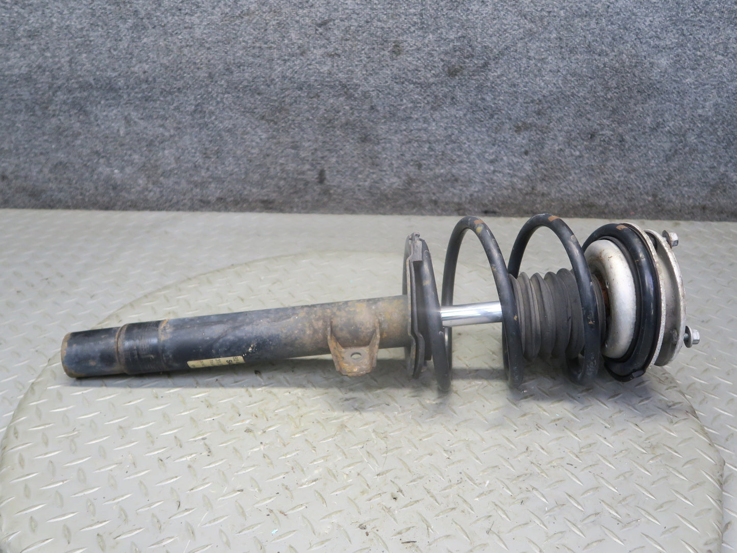 01-06 BMW E46 330ci Coupe Convertible Set of 2 Front Strut Shock Absorber OEM