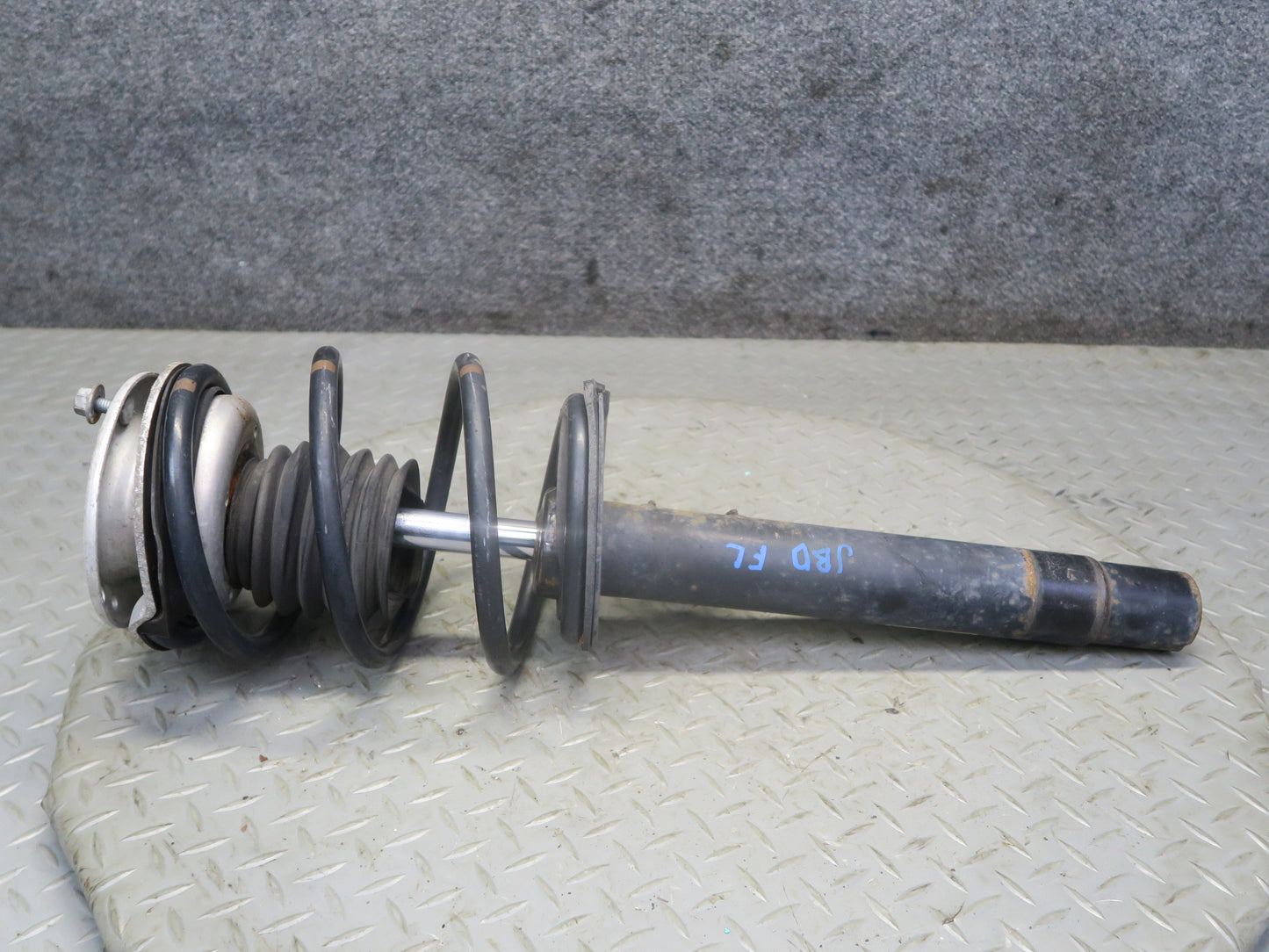01-06 BMW E46 330ci Coupe Convertible Set of 2 Front Strut Shock Absorber OEM