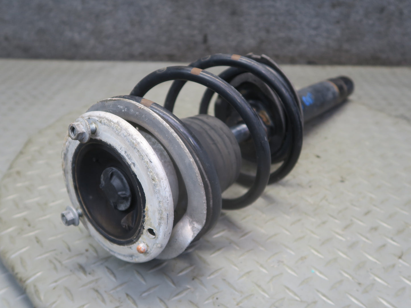 01-06 BMW E46 330ci Coupe Convertible Set of 2 Front Strut Shock Absorber OEM