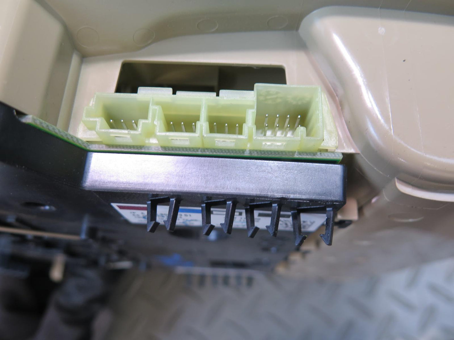 12-15 Mercedes W166 Ml-class Overhead Console Reading Light w Sunroof OEM