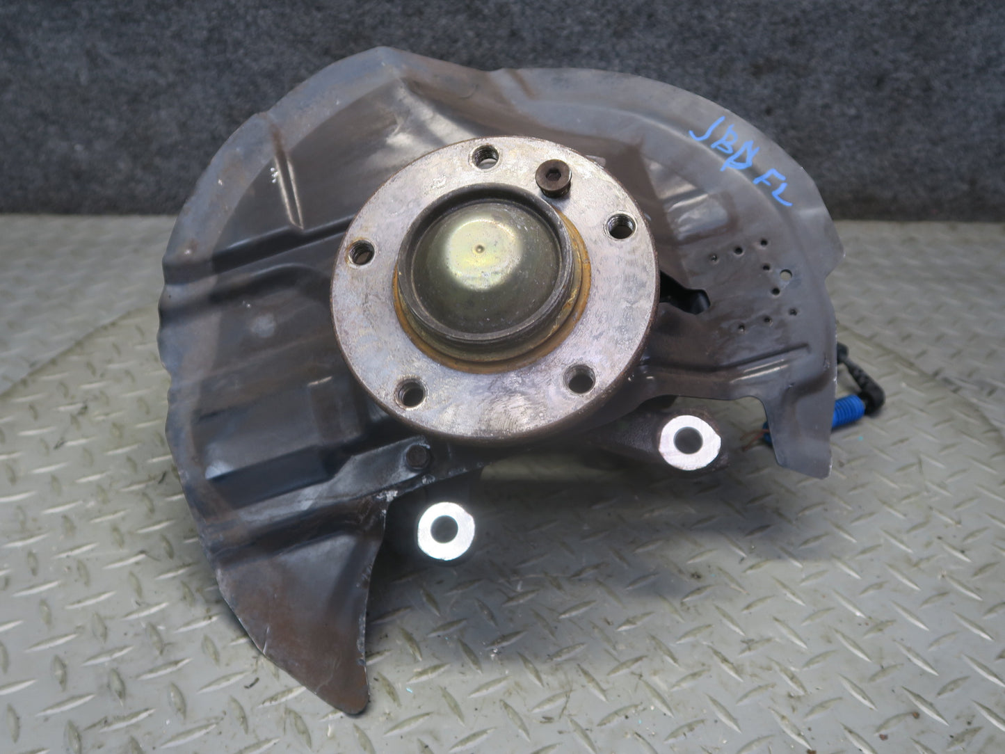 02-06 BMW E46 330ci RWD Front Left Spindle Knuckle Wheel Hub Bearing OEM