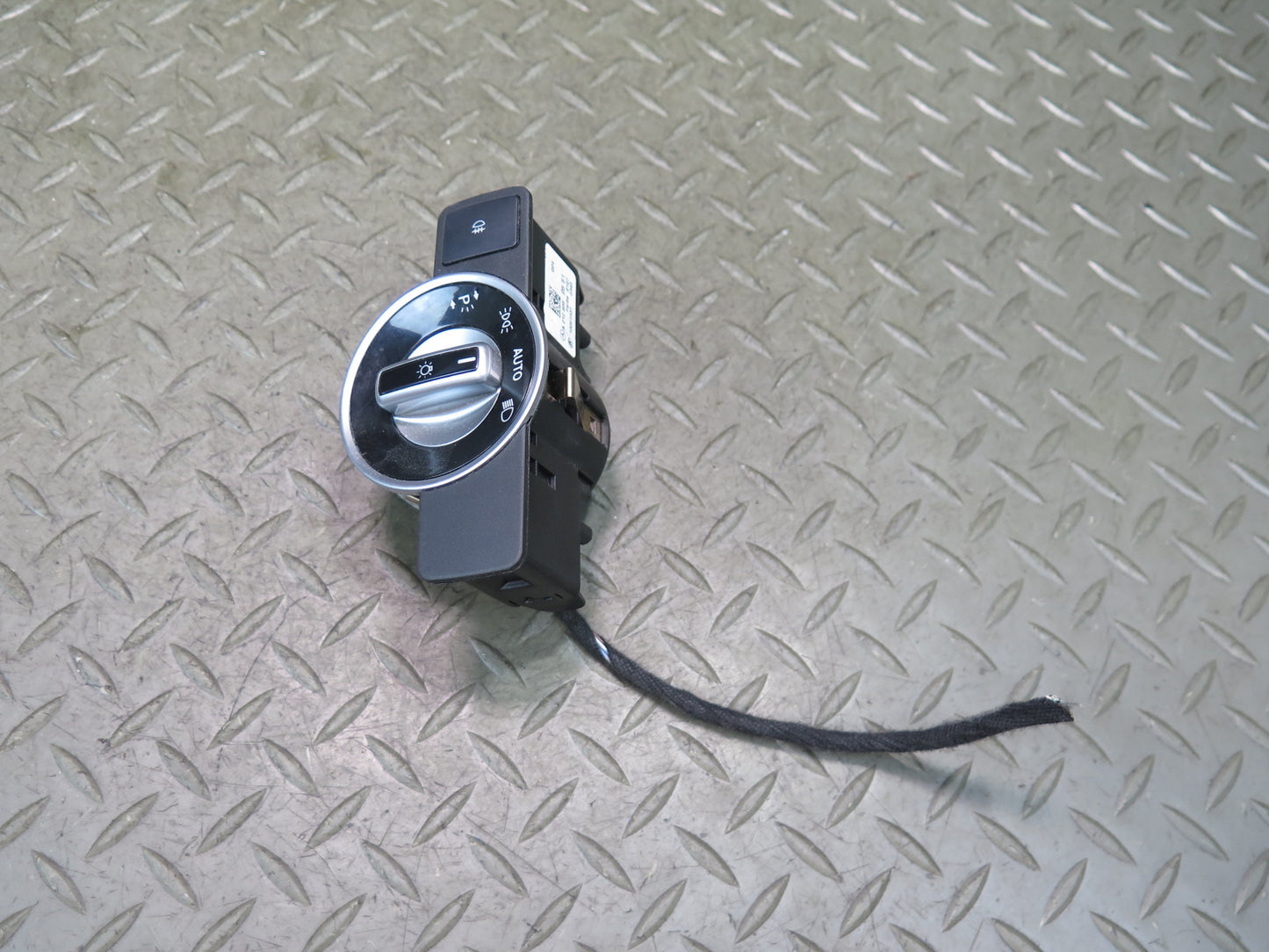 12-15 Mercedes W166 ML Headlight Fog Light Lamp Control Switch 2129050551 OEM