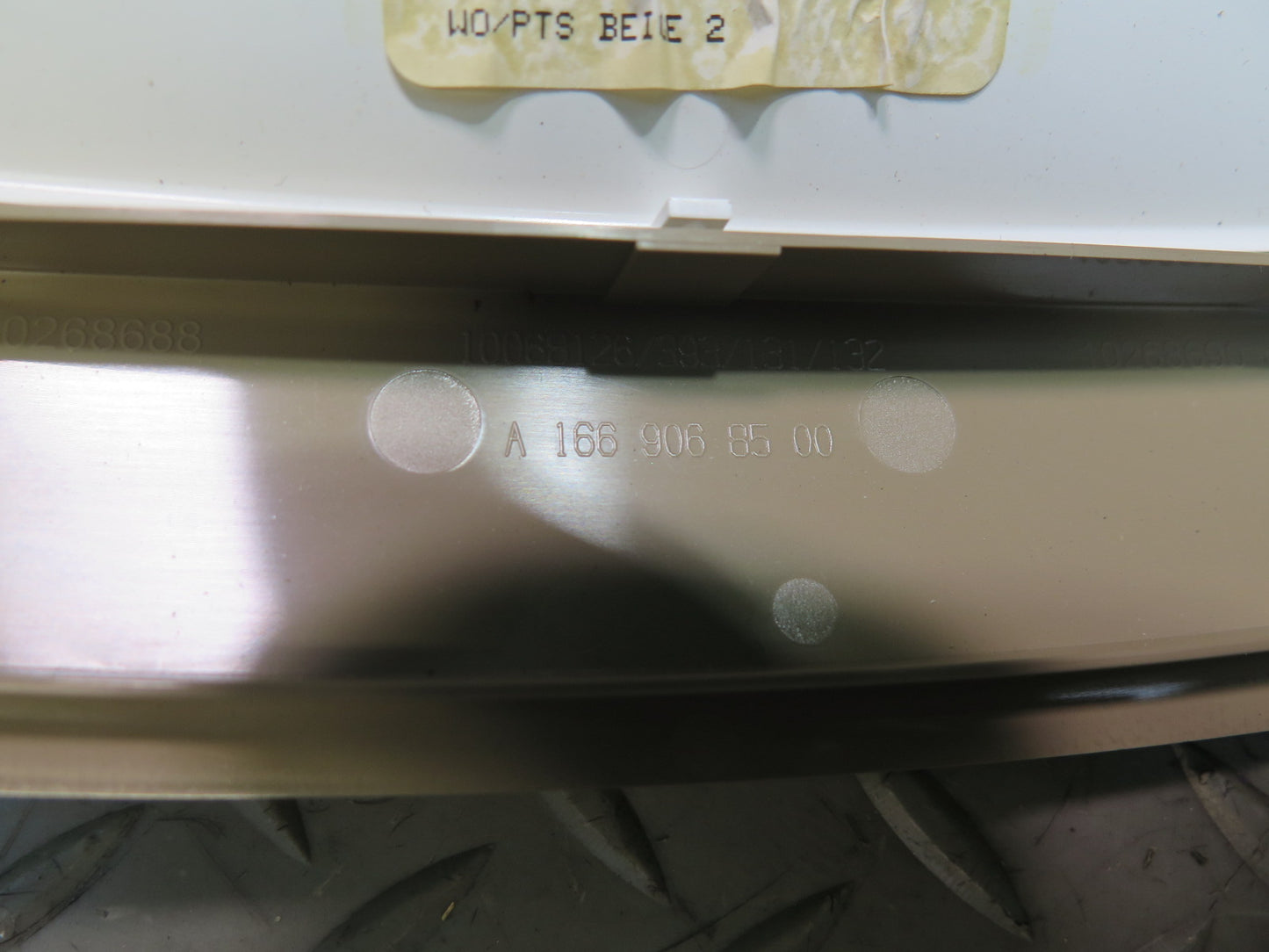 12-15 Mercedes W166 Ml-class Rear Overhead Dome Light Lamp 1669068500 OEM