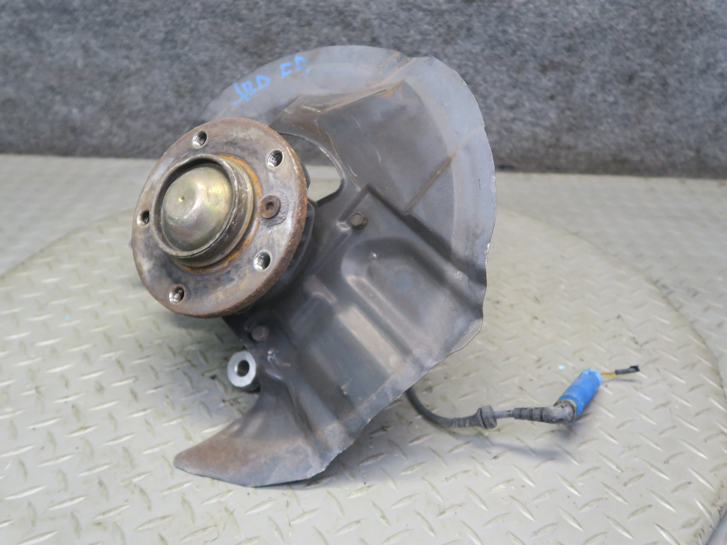 02-06 BMW E46 330i 330ci RWD Front Right Spindle Knuckle Wheel Hub Bearing OEM