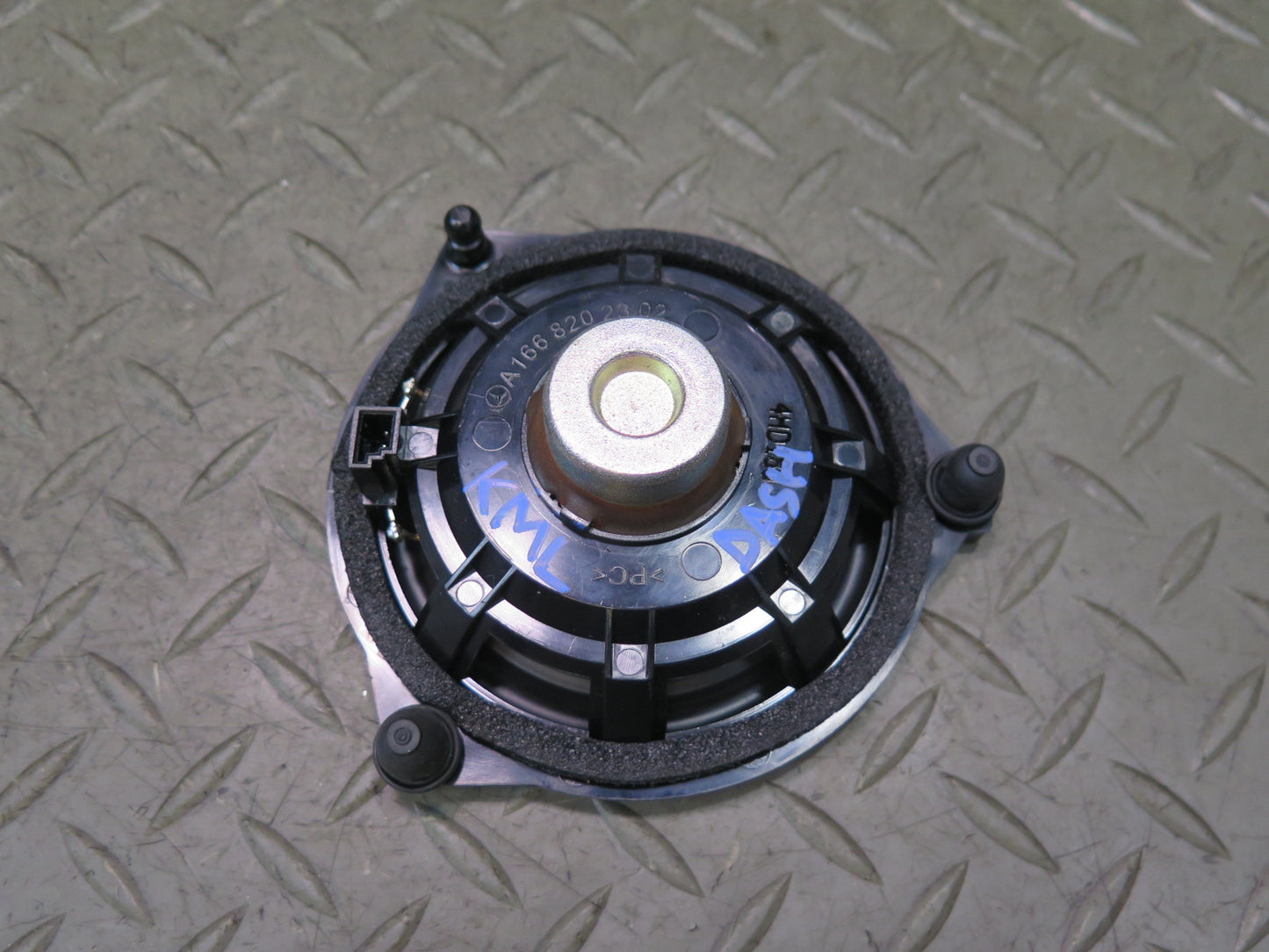 12-15 Mercedes W166 Ml-class Dash Front Center Speaker 1668202302 OEM