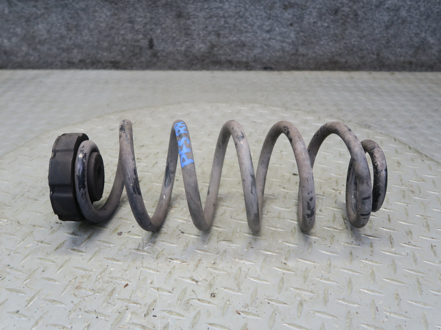 13-15 Audi RS5 8F7 Convert Rear Suspension Left & Right Coil Spring Set 45K OEM