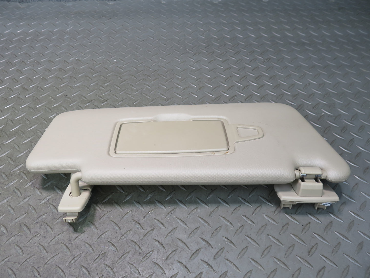 12-15 Mercedes W166 Ml-class Set of 2 Front Left & Right Sun Visor OEM