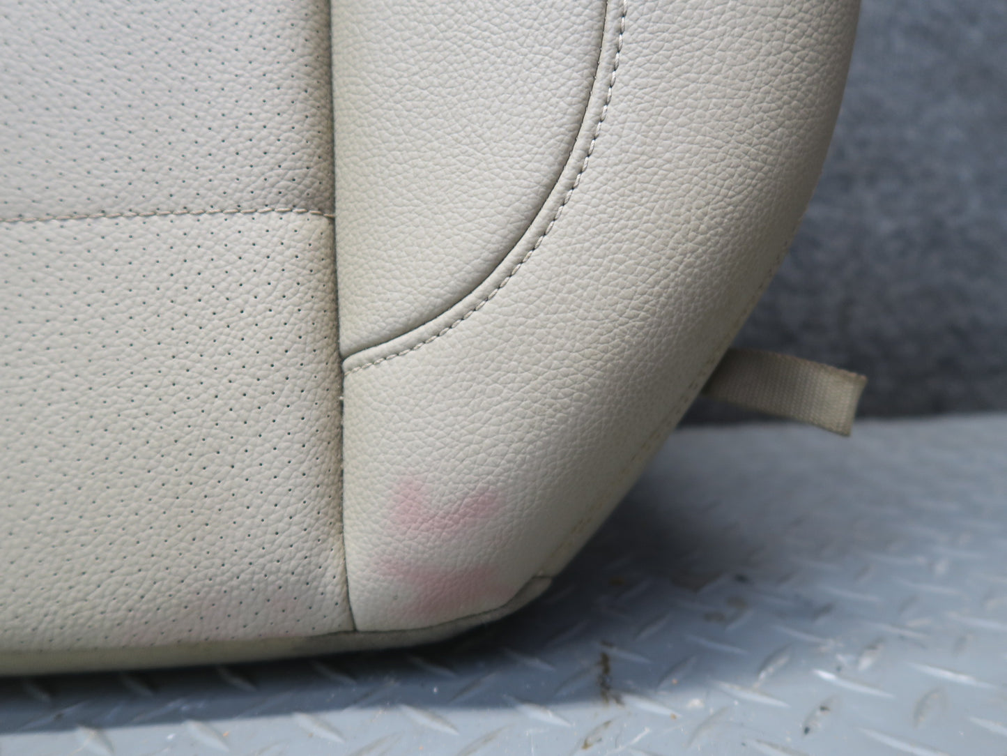 12-15 Mercedes W166 Ml-class Rear Right Seat Lower Cushion OEM