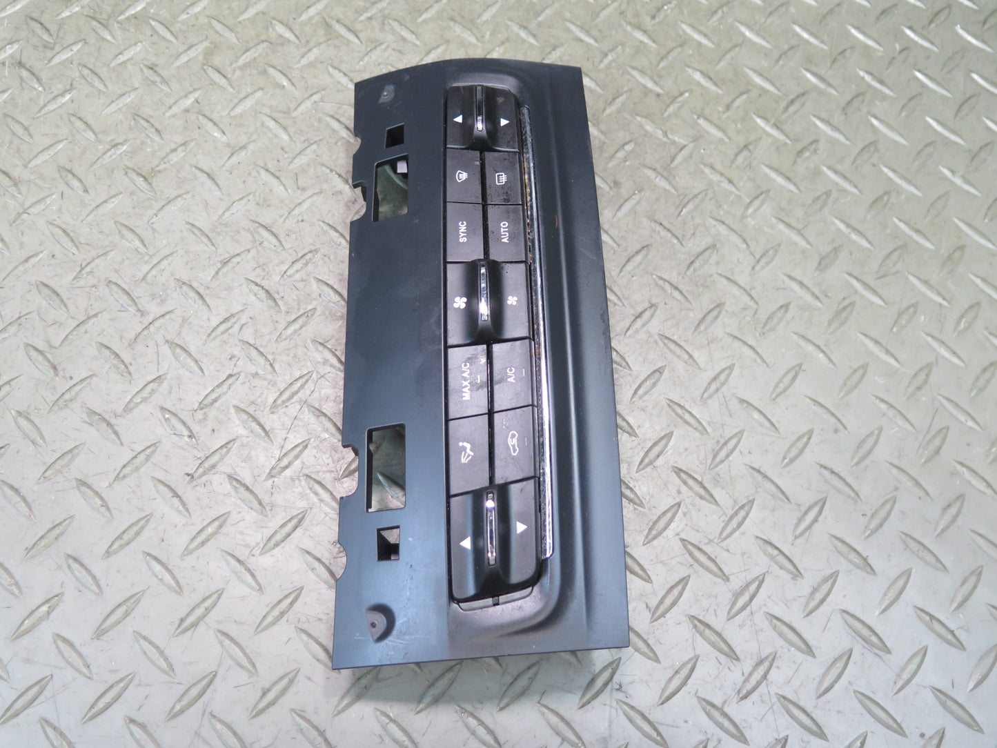 17-20 Maserati Levante M161 A/C Heater Air Vent Climate Control Switch Panel