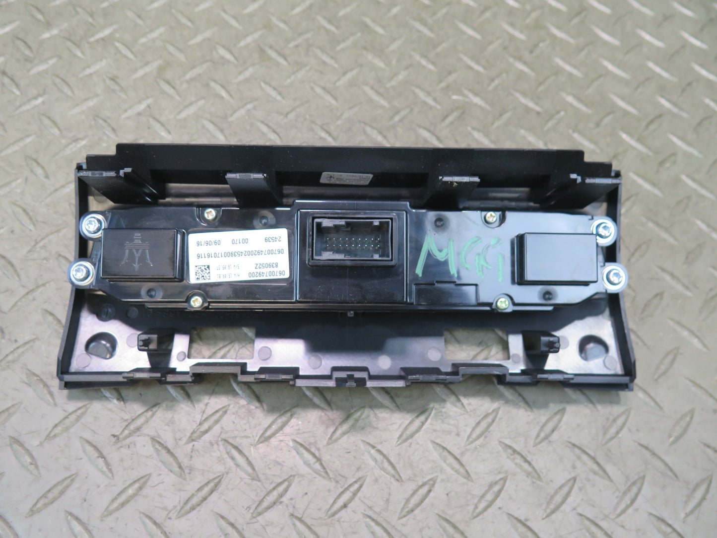 17-20 Maserati Levante M161 A/C Heater Air Vent Climate Control Switch Panel