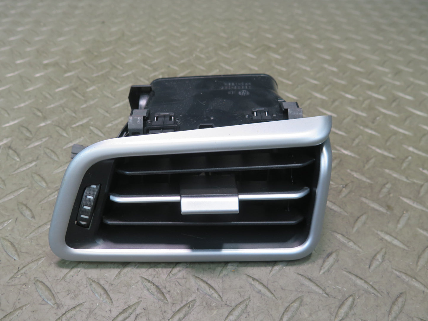 2014-2020 Maserati Ghibli M157 Front Left & Right Side Air Vent Grille Trim Set