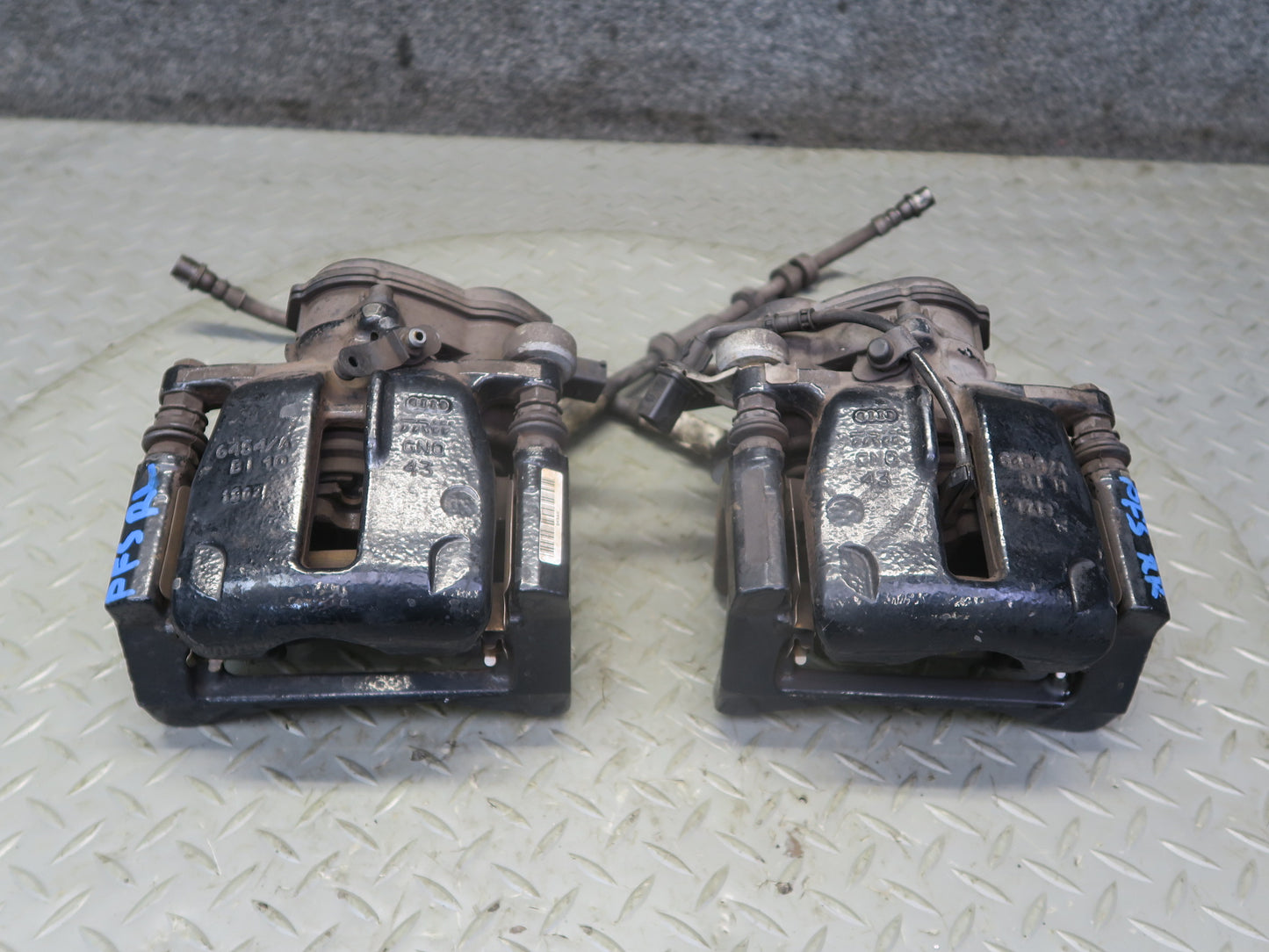13-15 Audi RS5 8F7 AWD Rear Left & Right Brake Caliper Set 45K Miles OEM