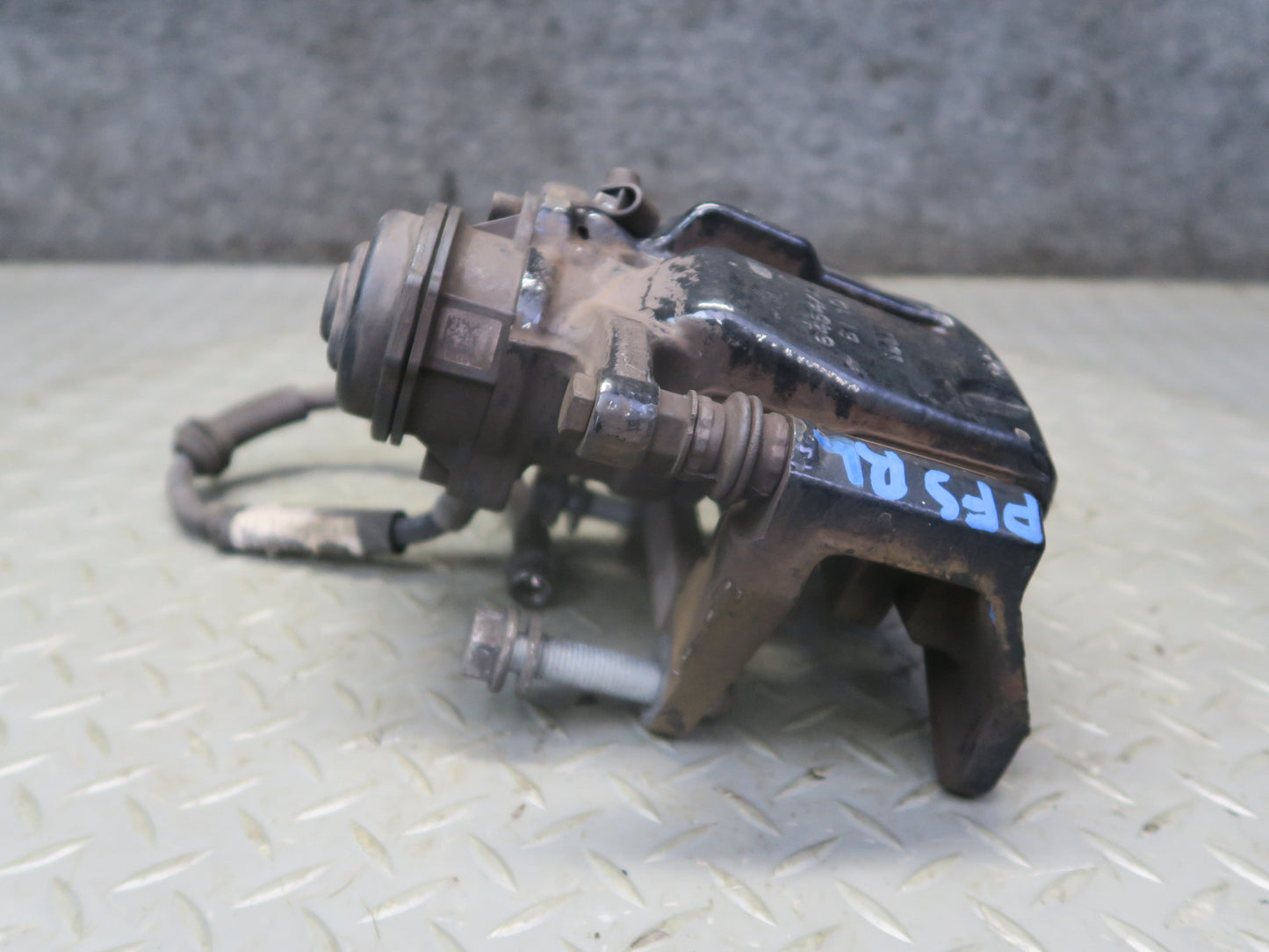 13-15 Audi RS5 8F7 AWD Rear Left & Right Brake Caliper Set 45K Miles OEM