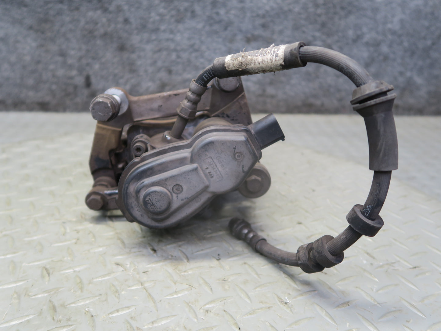 13-15 Audi RS5 8F7 AWD Rear Left & Right Brake Caliper Set 45K Miles OEM