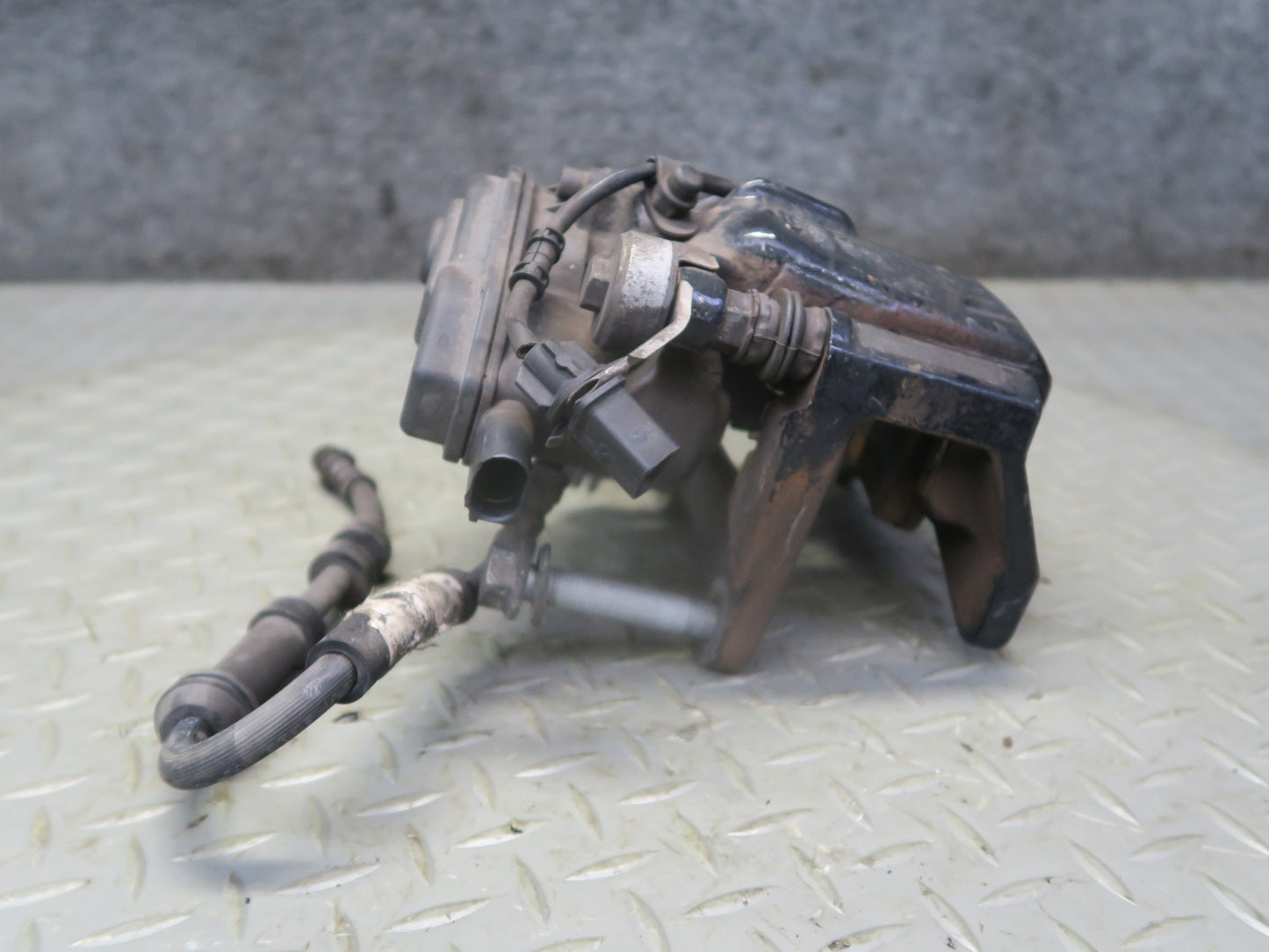 13-15 Audi RS5 8F7 AWD Rear Left & Right Brake Caliper Set 45K Miles OEM