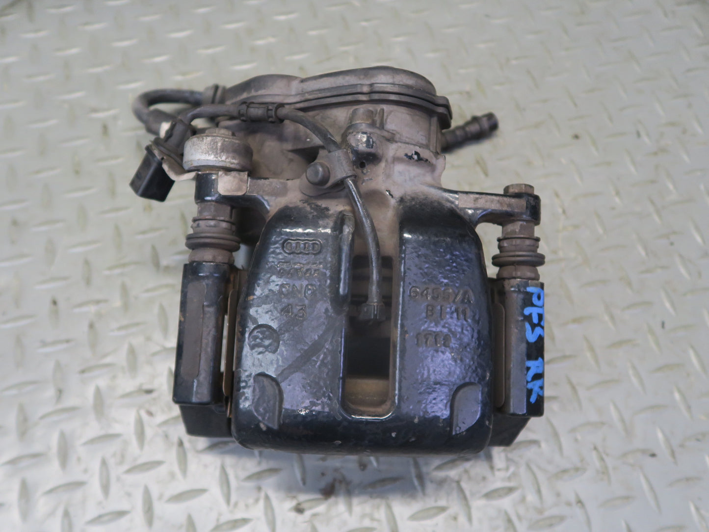 13-15 Audi RS5 8F7 AWD Rear Left & Right Brake Caliper Set 45K Miles OEM