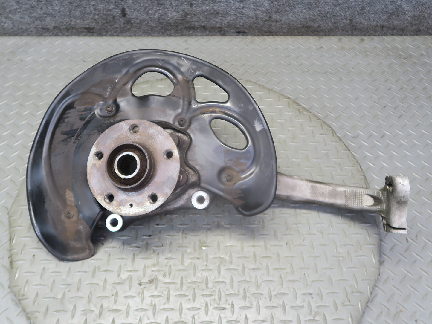 13-15 Audi RS5 8F7 AWD Front Left Spindle Knuckle Wheel Hub 45K Miles OEM