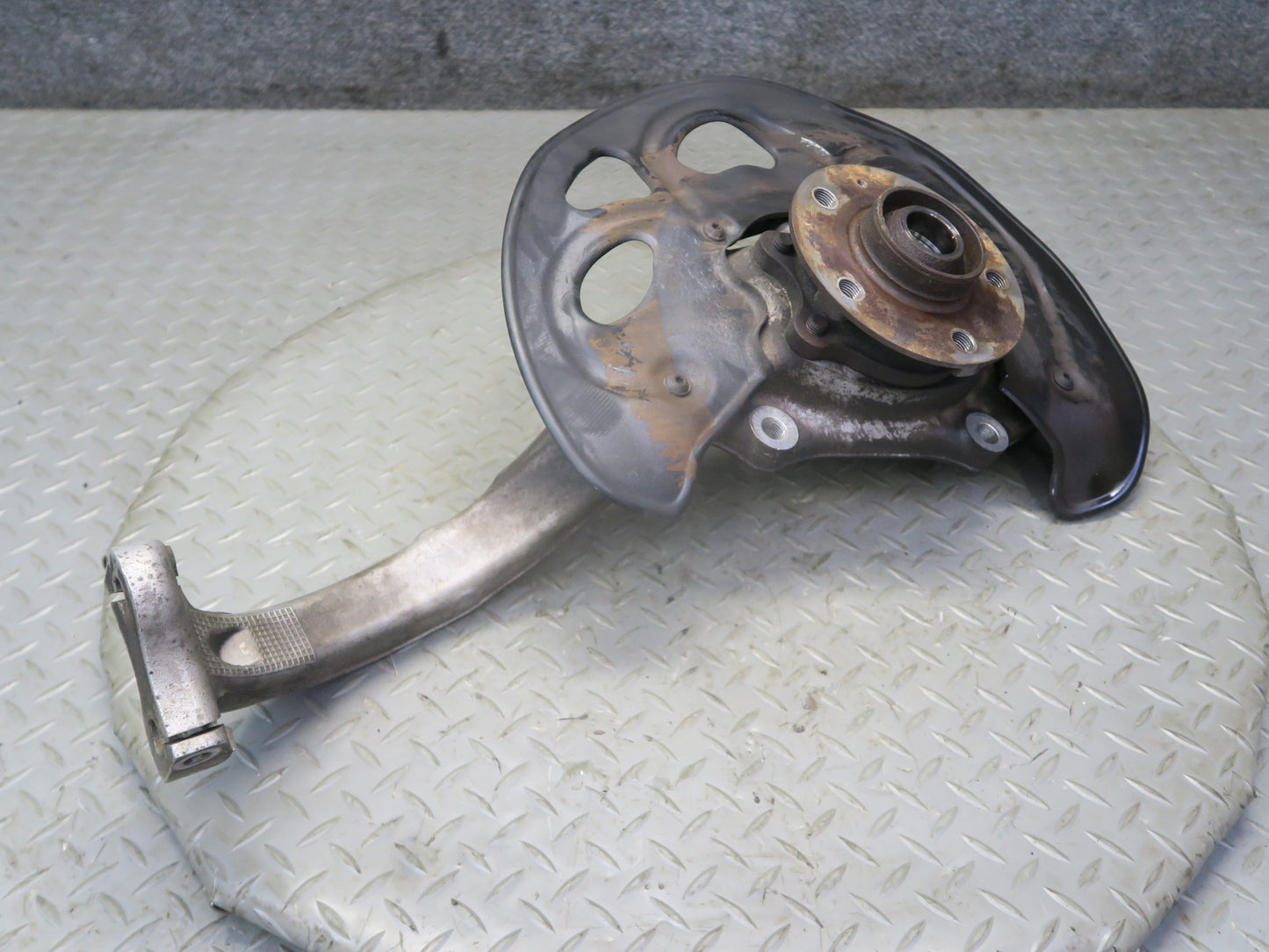 13-15 Audi RS5 8F7 AWD Front Right Spindle Knuckle Wheel Hub 45K Miles OEM