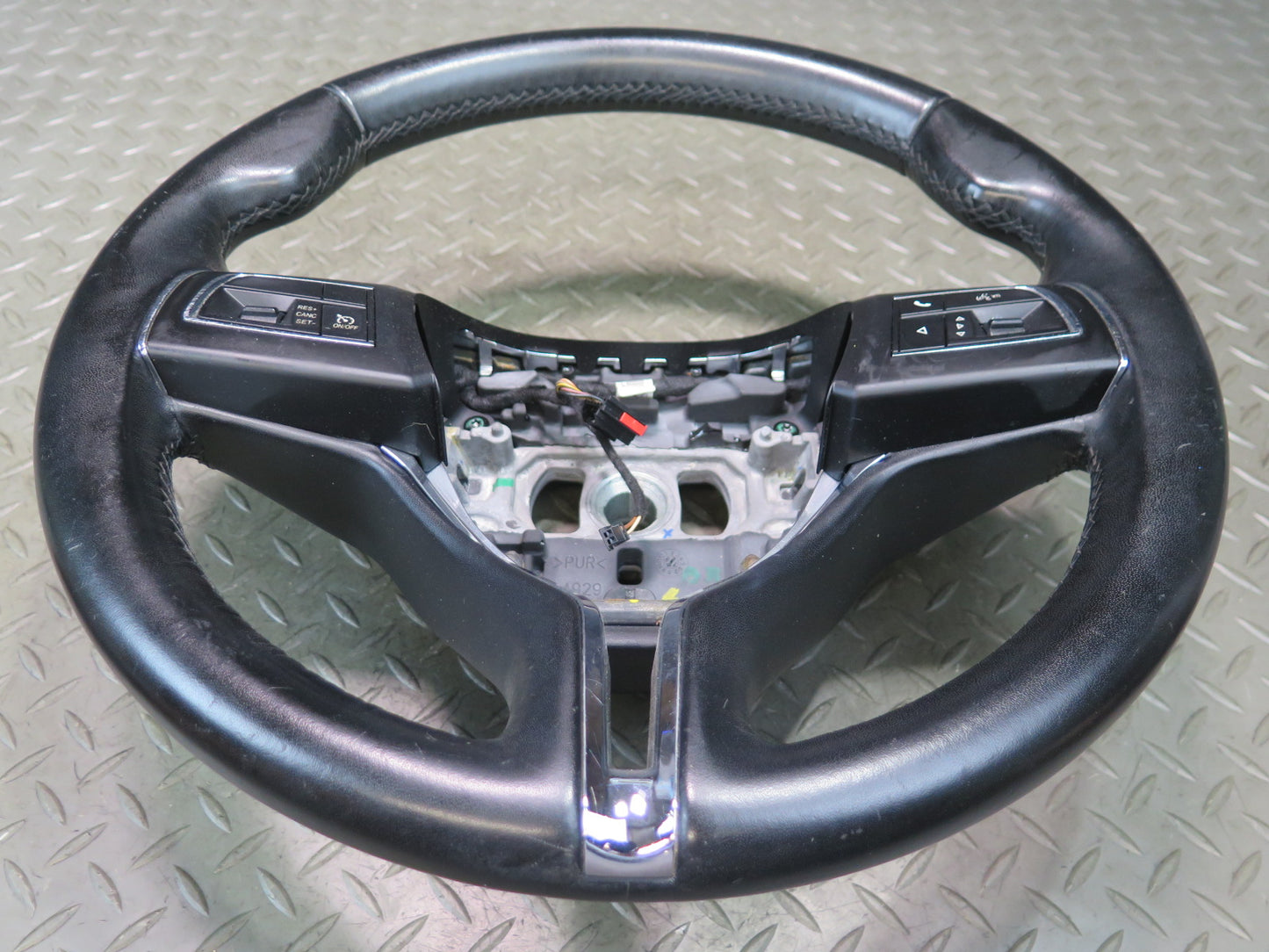2014-2017 Maserati Ghibli M157 SQ4 Steering W/ Controls Leather Black