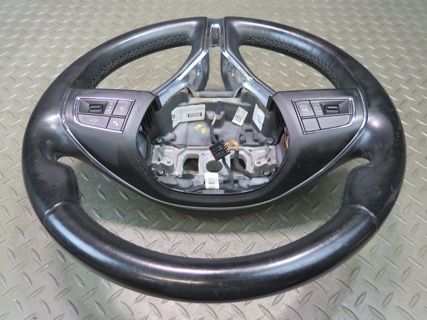 2014-2017 Maserati Ghibli M157 SQ4 Steering W/ Controls Leather Black