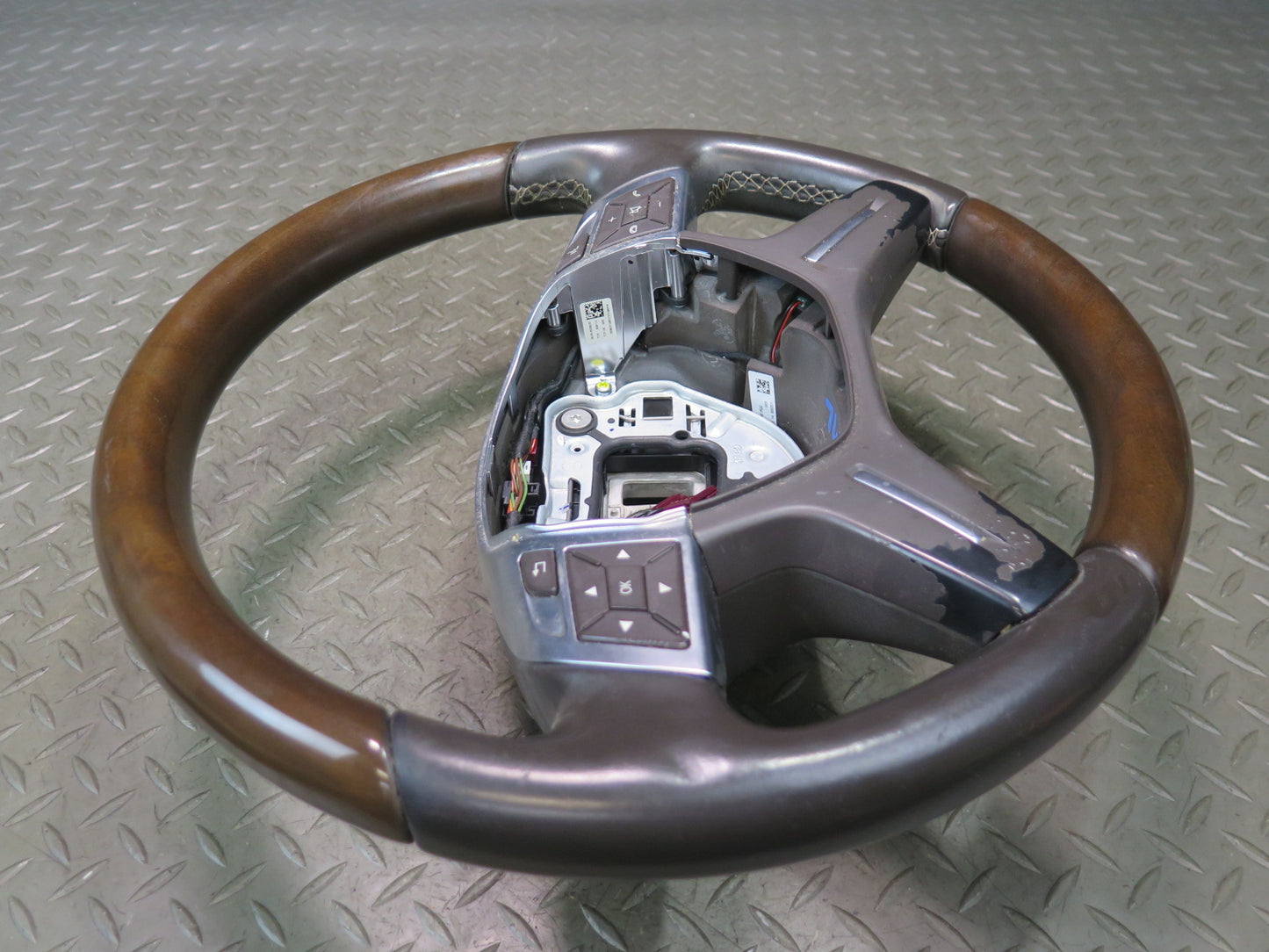 12-15 Mercedes W166 Ml-class Leather Wood Steering w Controls & Shifters OEM