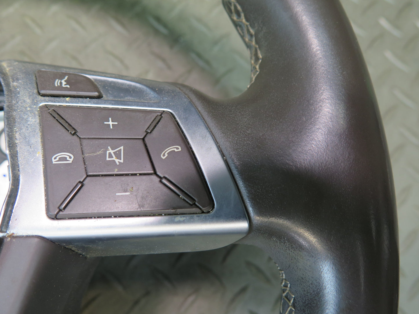 12-15 Mercedes W166 Ml-class Leather Wood Steering w Controls & Shifters OEM