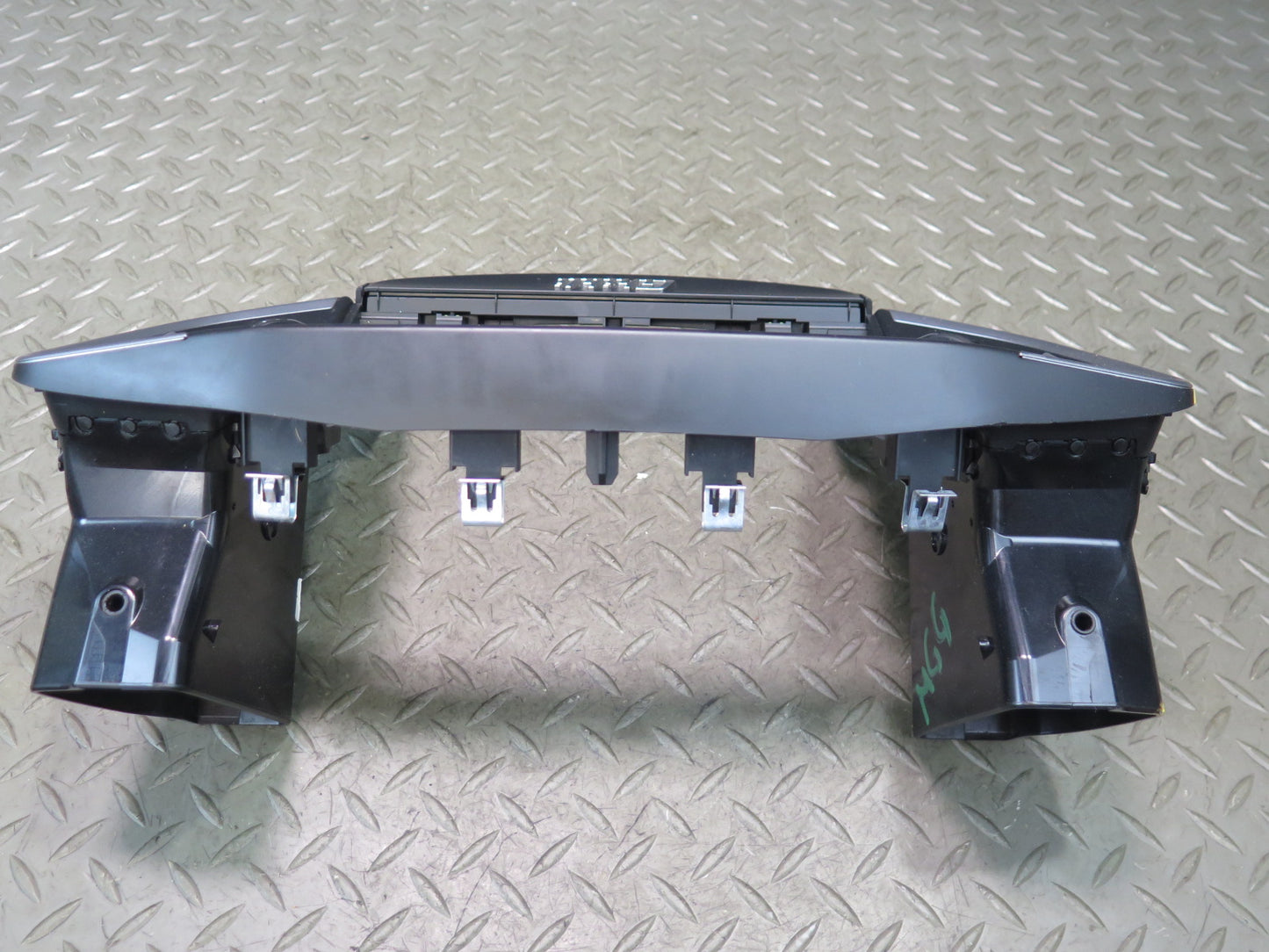 14-20 Maserati Ghibli M157 Center Dash Display Bezel Frame Air Vent Grille Trim