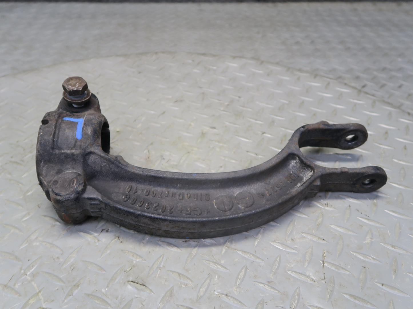 13-15 Audi RS5 8F7 Set of 2 Front Left & Right Suspension Shock Fork Mount OEM