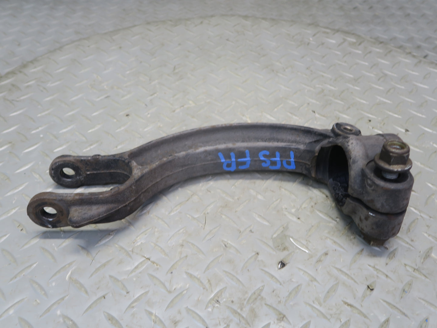 13-15 Audi RS5 8F7 Set of 2 Front Left & Right Suspension Shock Fork Mount OEM