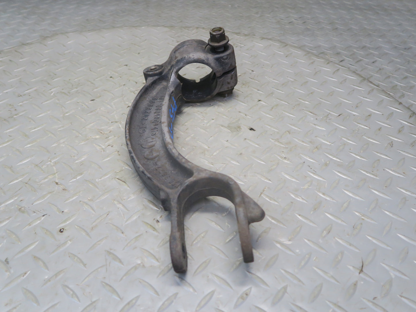 13-15 Audi RS5 8F7 Set of 2 Front Left & Right Suspension Shock Fork Mount OEM