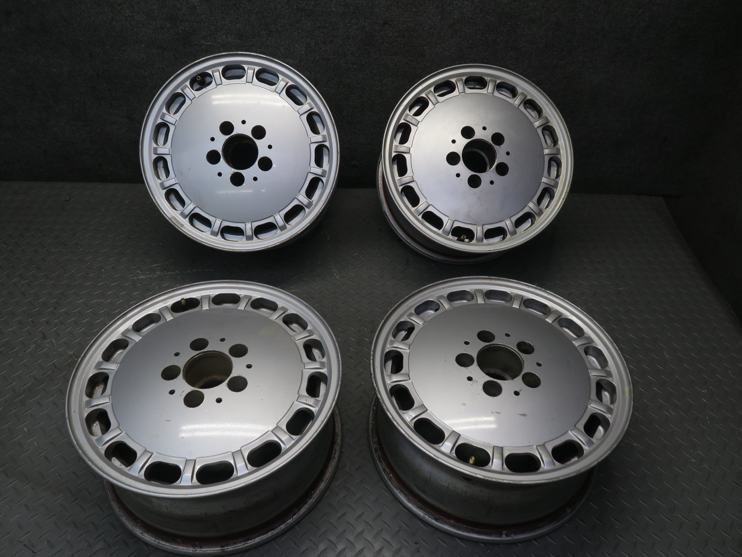 86-91 Mercedes W126 Set of 4 Factory 15" R15 Alloy Wheel Rim 15x6.5J ET21.5 OEM
