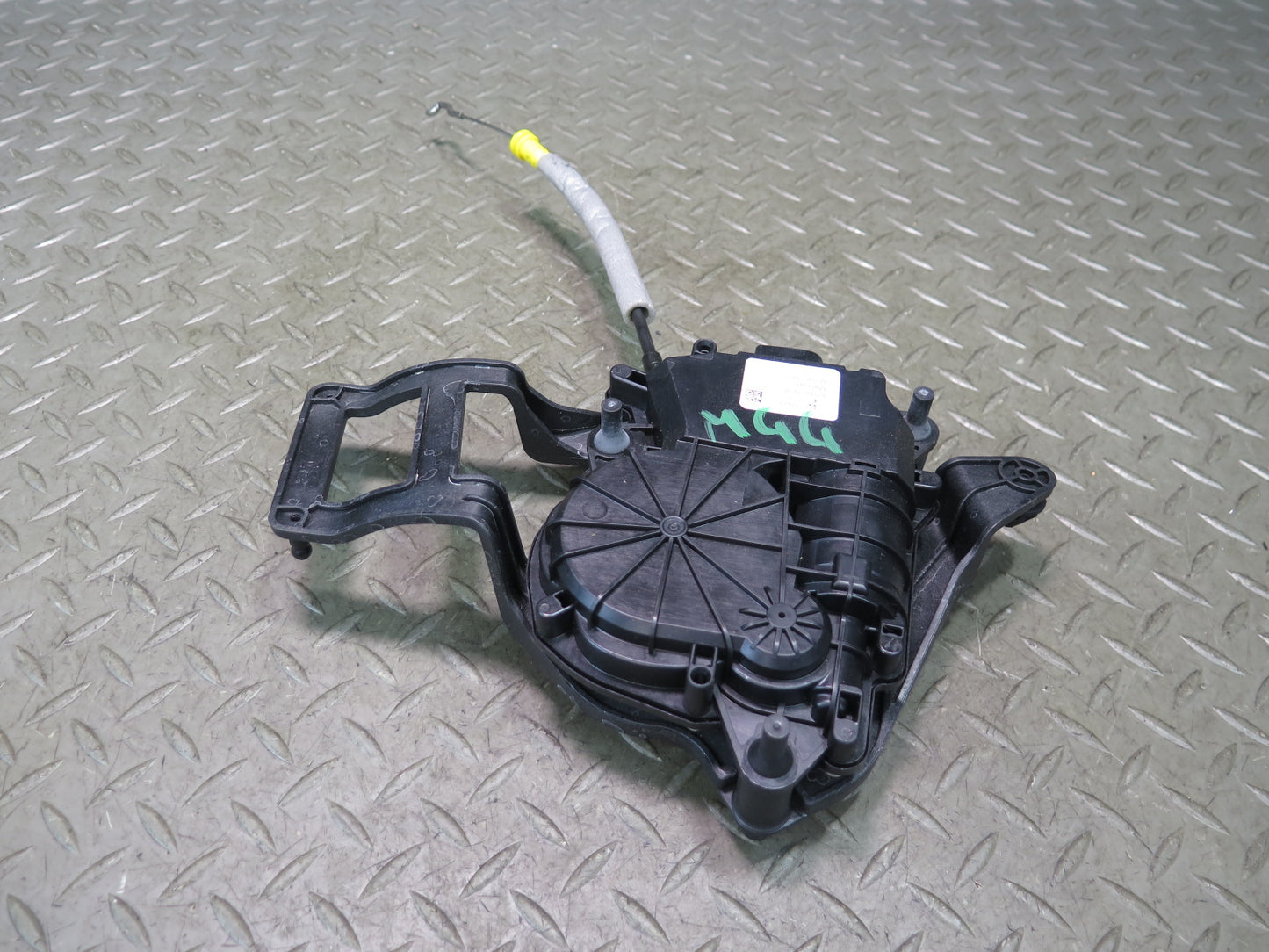 2014-2017 Maserati Ghibli M157 Rear Trunk Lock Latch Motor Actuator 670037458