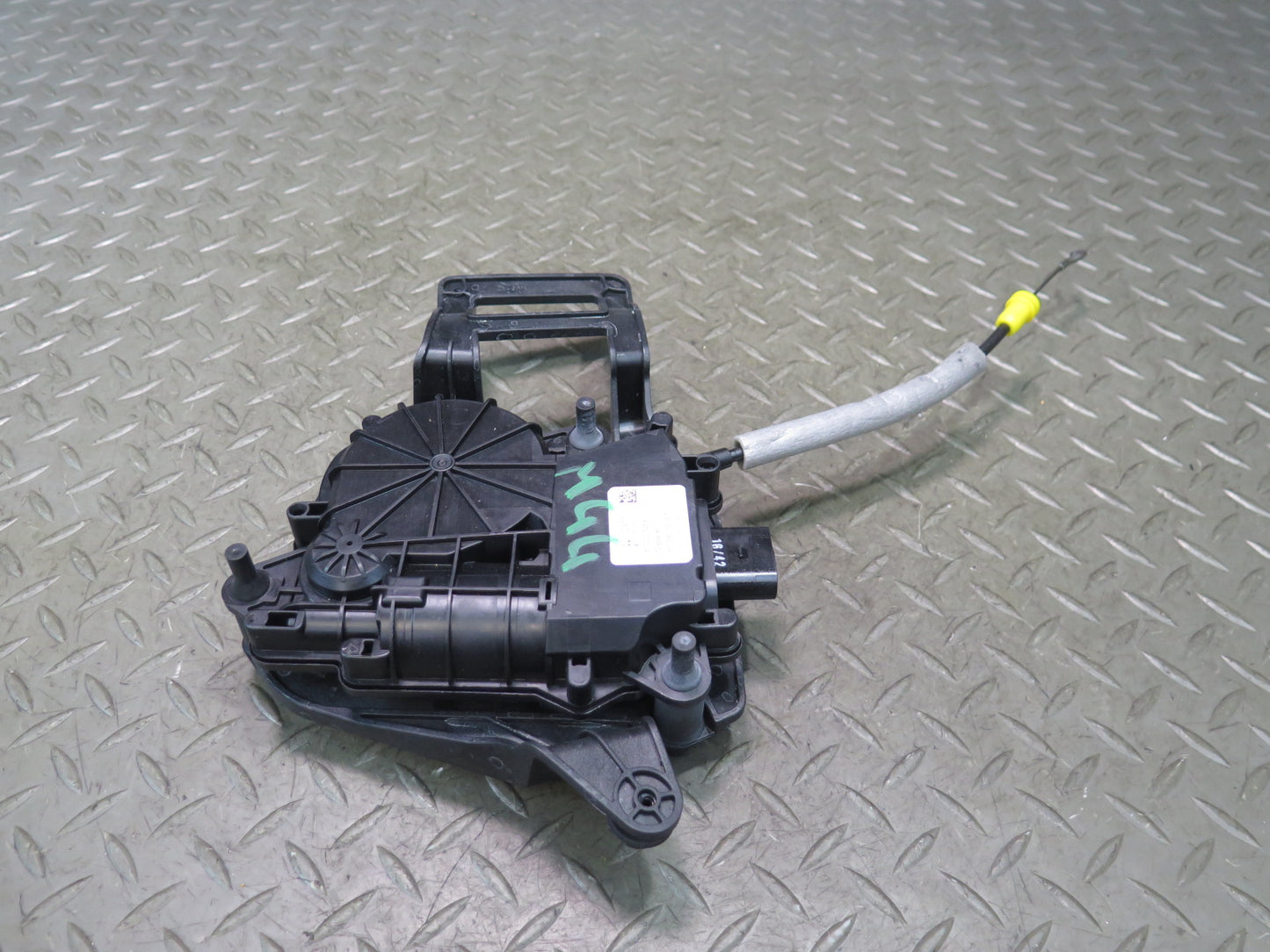 2014-2017 Maserati Ghibli M157 Rear Trunk Lock Latch Motor Actuator 670037458