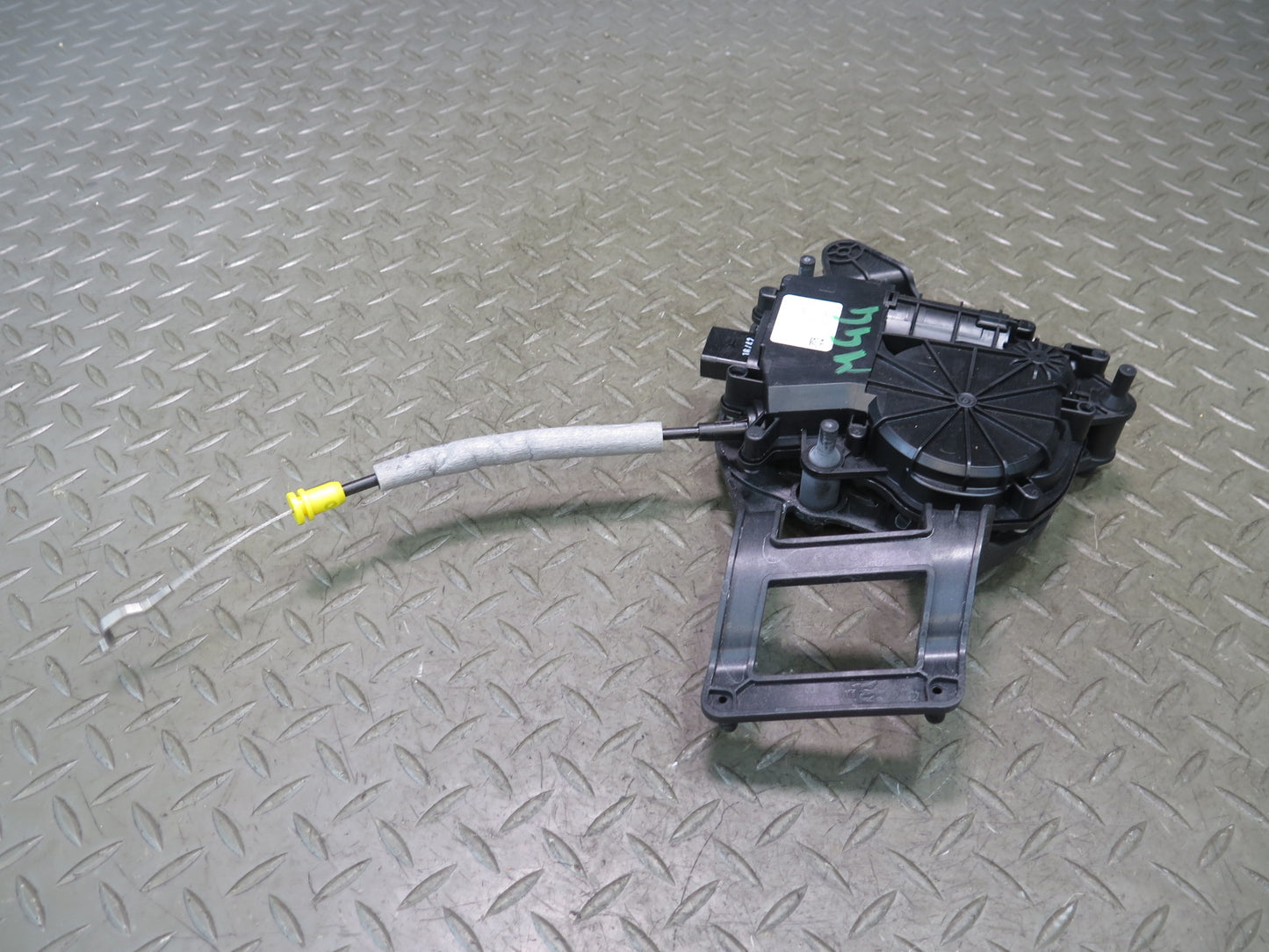 2014-2017 Maserati Ghibli M157 Rear Trunk Lock Latch Motor Actuator 670037458