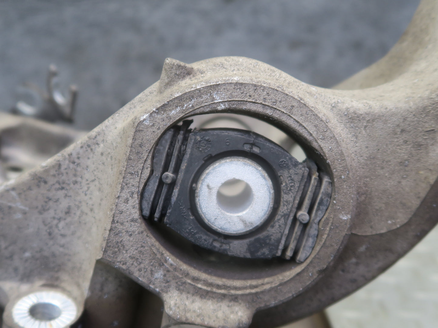 13-15 Audi RS5 8F7 Rear Right Spindle Knuckle Wheel Hub Bearing 45K Miles OEM