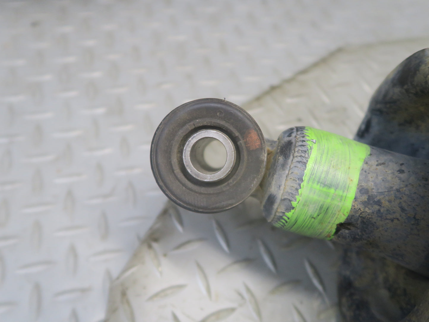 02-04 Lexus Z40 SC430 Set of 2 Rear Left & Right Strut Shock Absorber 122K OEM