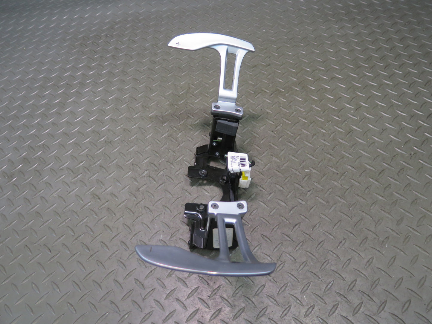 2014-2020 Maserati Ghibli M157 Steering Column Shift Shifter Paddle Switch