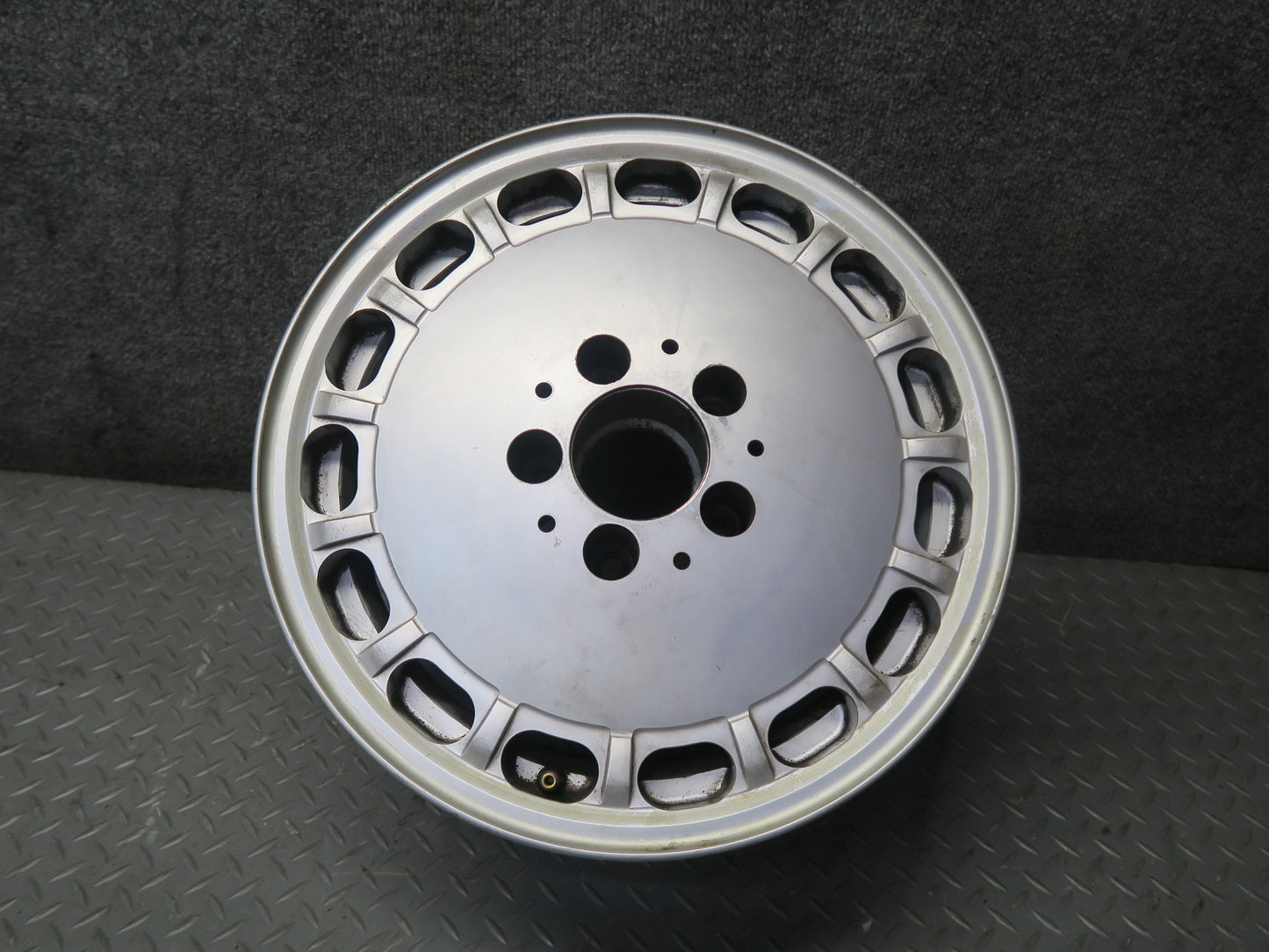86-91 Mercedes W126 Set of 4 Factory 15" R15 Alloy Wheel Rim 15x6.5J ET21.5 OEM