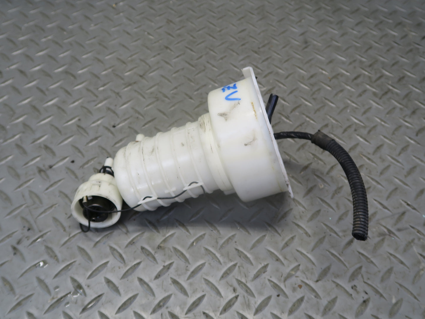 04-05 BMW E85 Z4 M54 Fuel Pump Level Sensor Sending Unit Set 66K Miles OEM