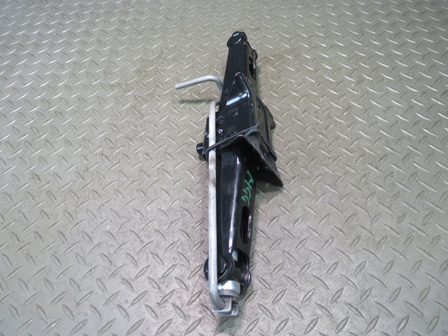 2014-2020 Maserati Ghibli M157 Rear Emergency Spare Tire Jack Tool