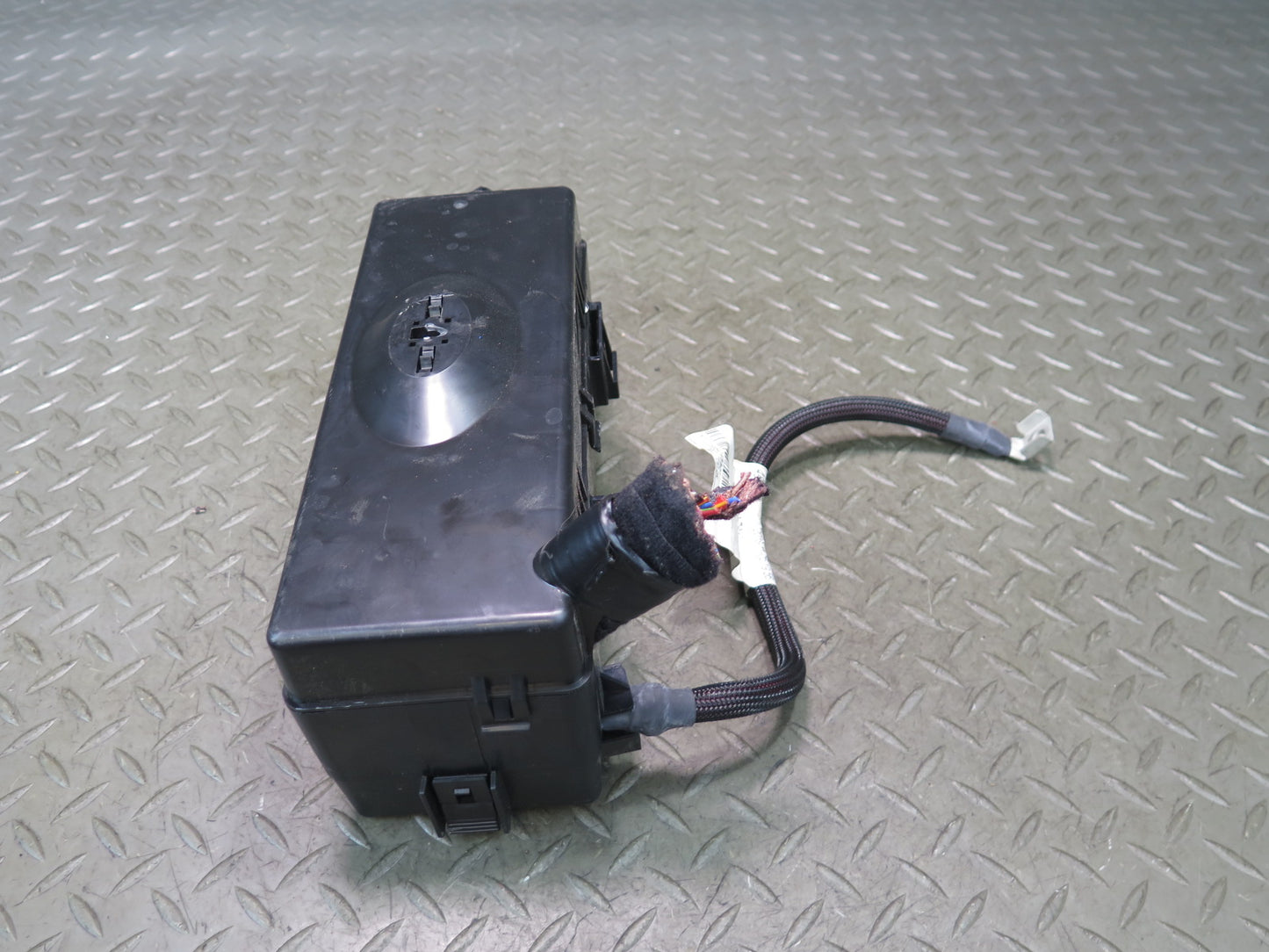 2014-2020 Maserati Ghibli M157 SQ4 Fuse Relay Junction Box Control Module