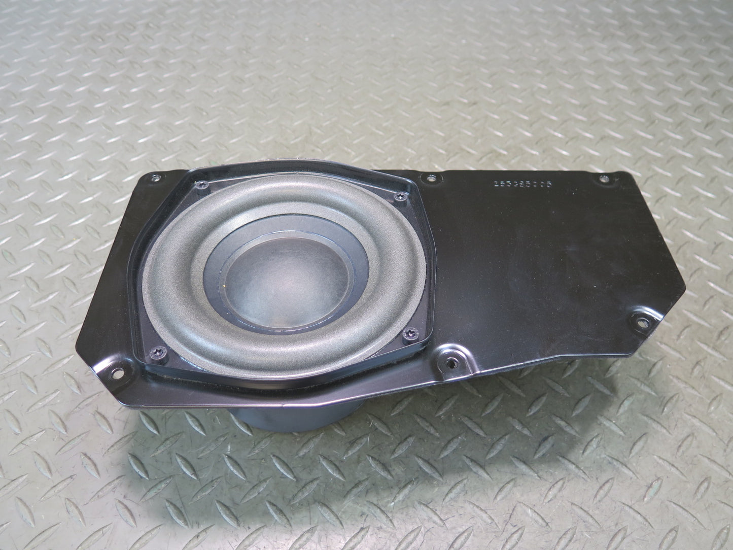 03-08 BMW E85 Z4 Set of 2 Rear TOP Hi-fi Subwoofer Speaker w Bracket 66K OEM