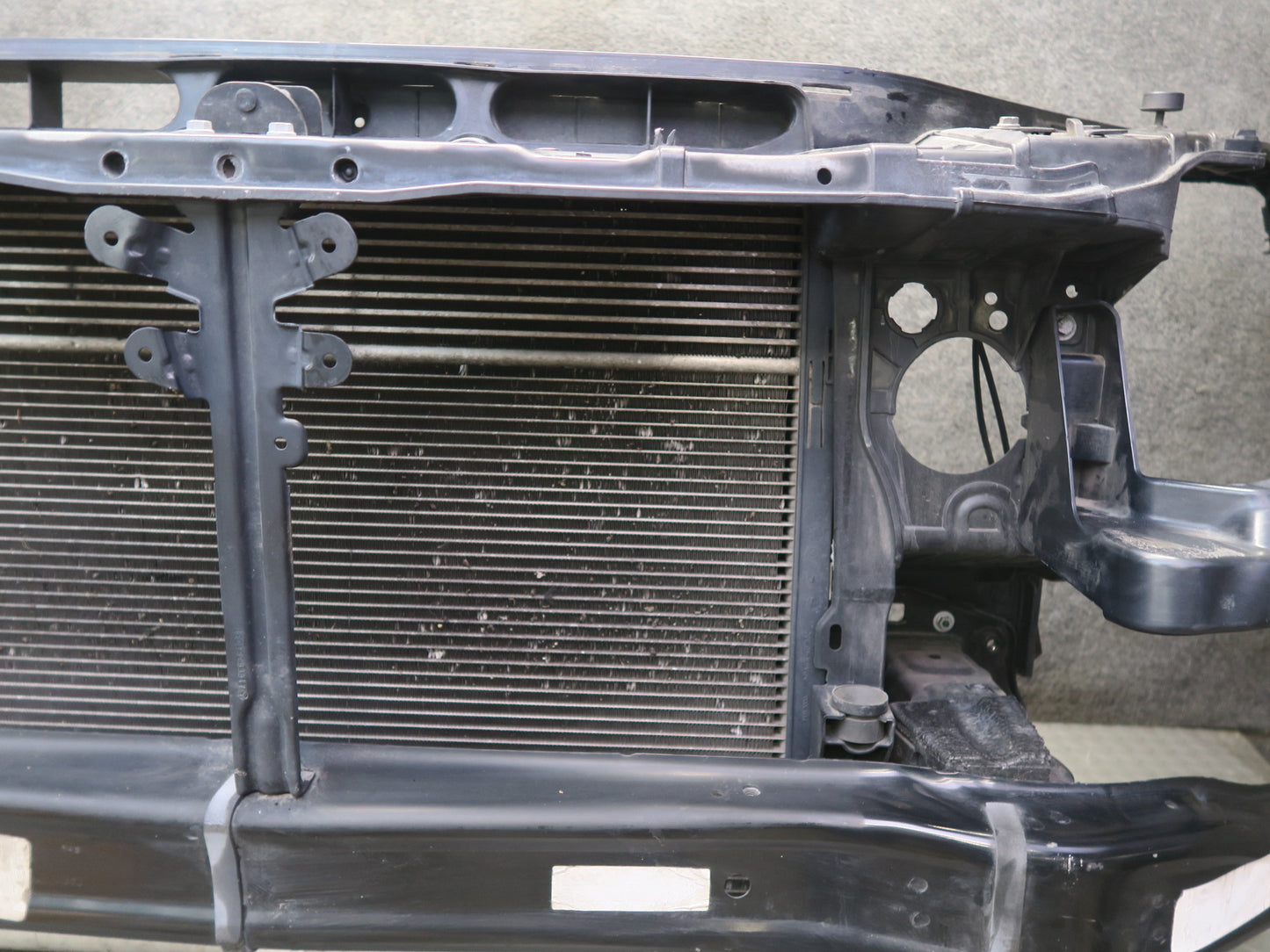 12-15 Mercedes W166 ML350 RWD Engine Radiator Core Cooling Fan Shroud Assy OEM