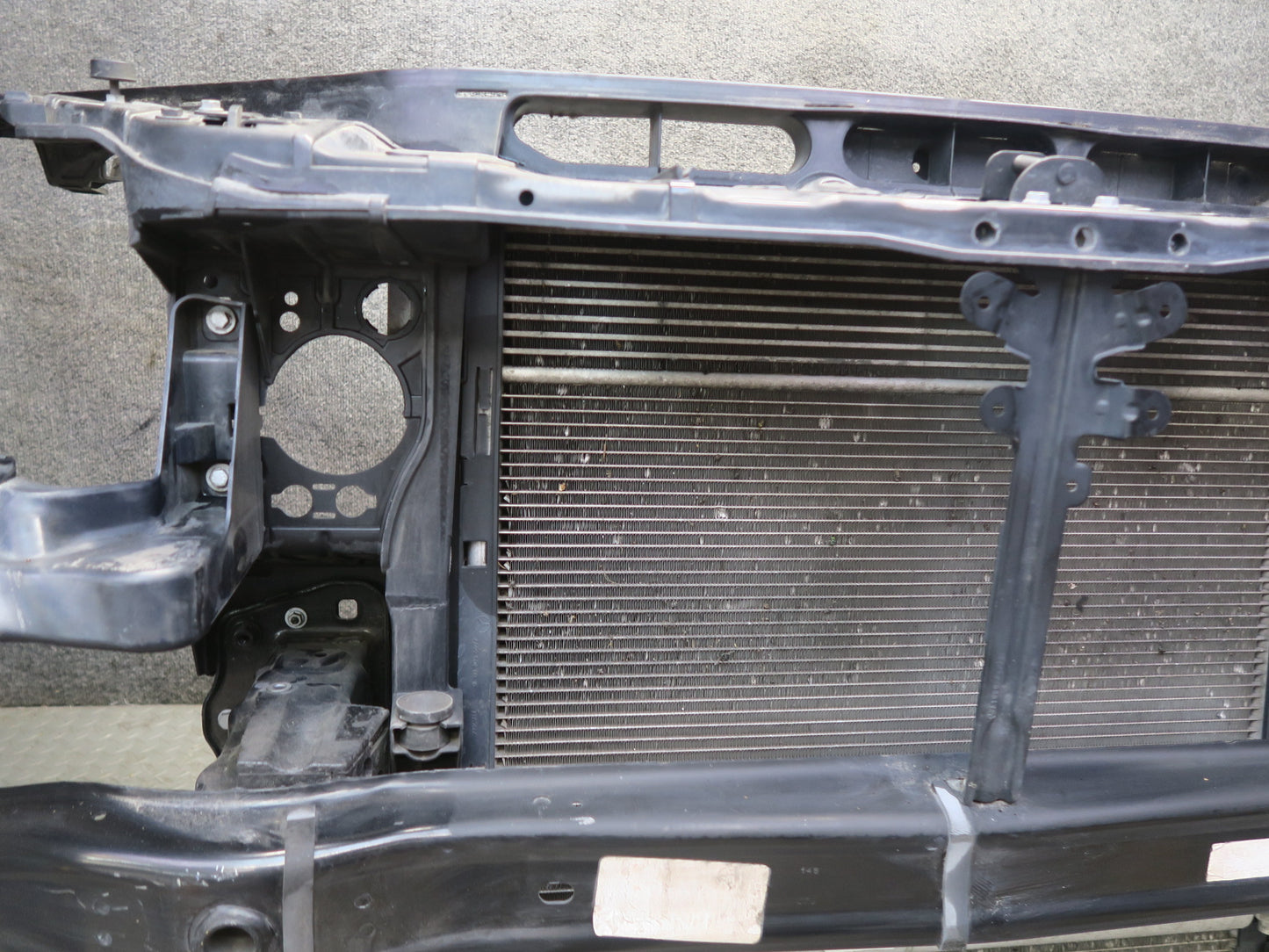 12-15 Mercedes W166 ML350 RWD Engine Radiator Core Cooling Fan Shroud Assy OEM