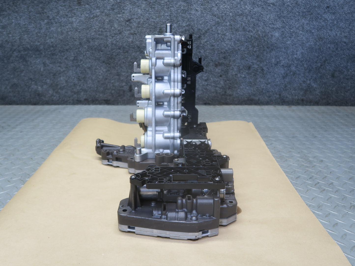 13-15 Audi RS5 8F7 Automatic Transmission Valve Body Mechatronic 45K Miles OEM