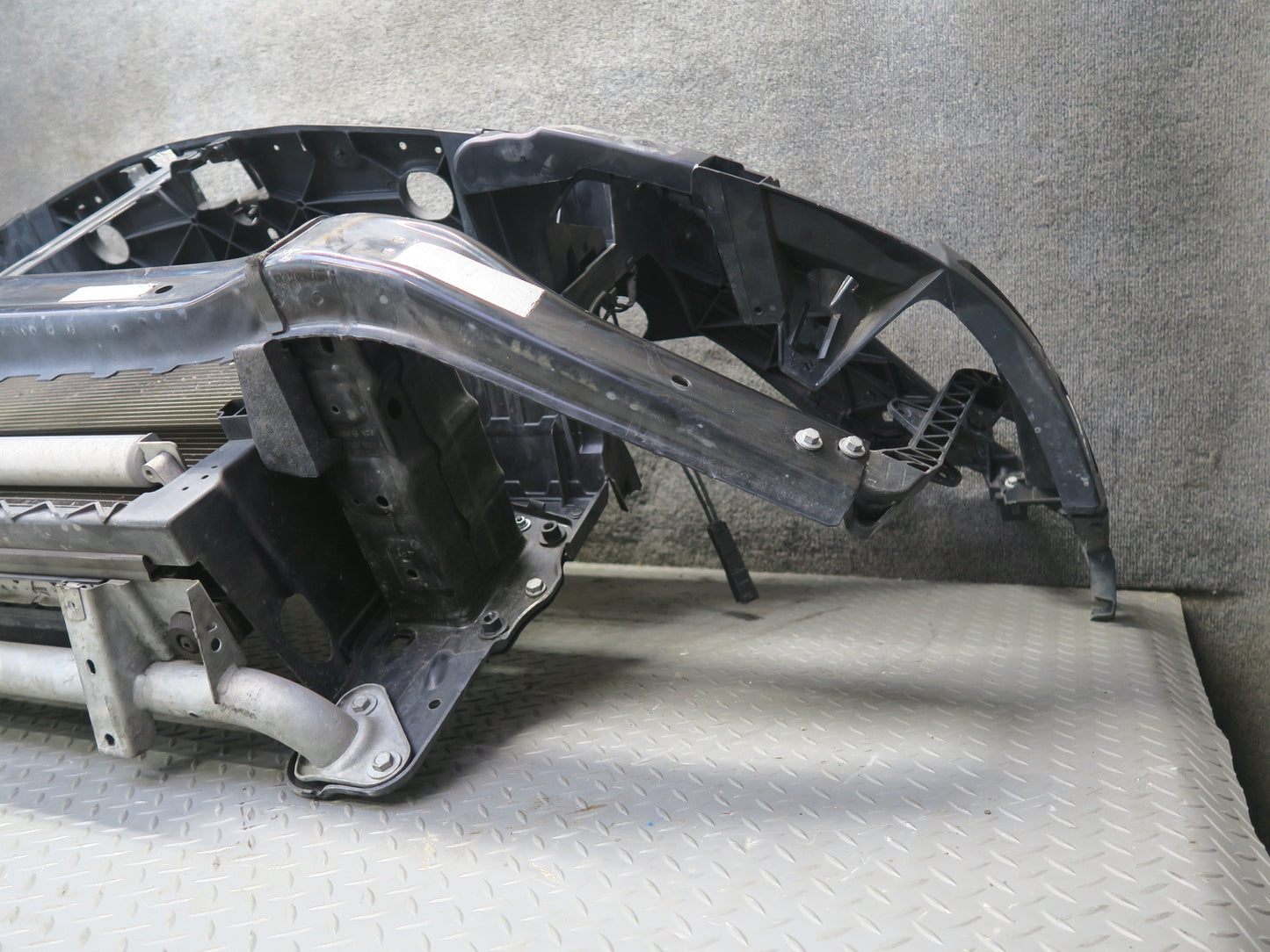 12-15 Mercedes W166 ML350 RWD Engine Radiator Core Cooling Fan Shroud Assy OEM