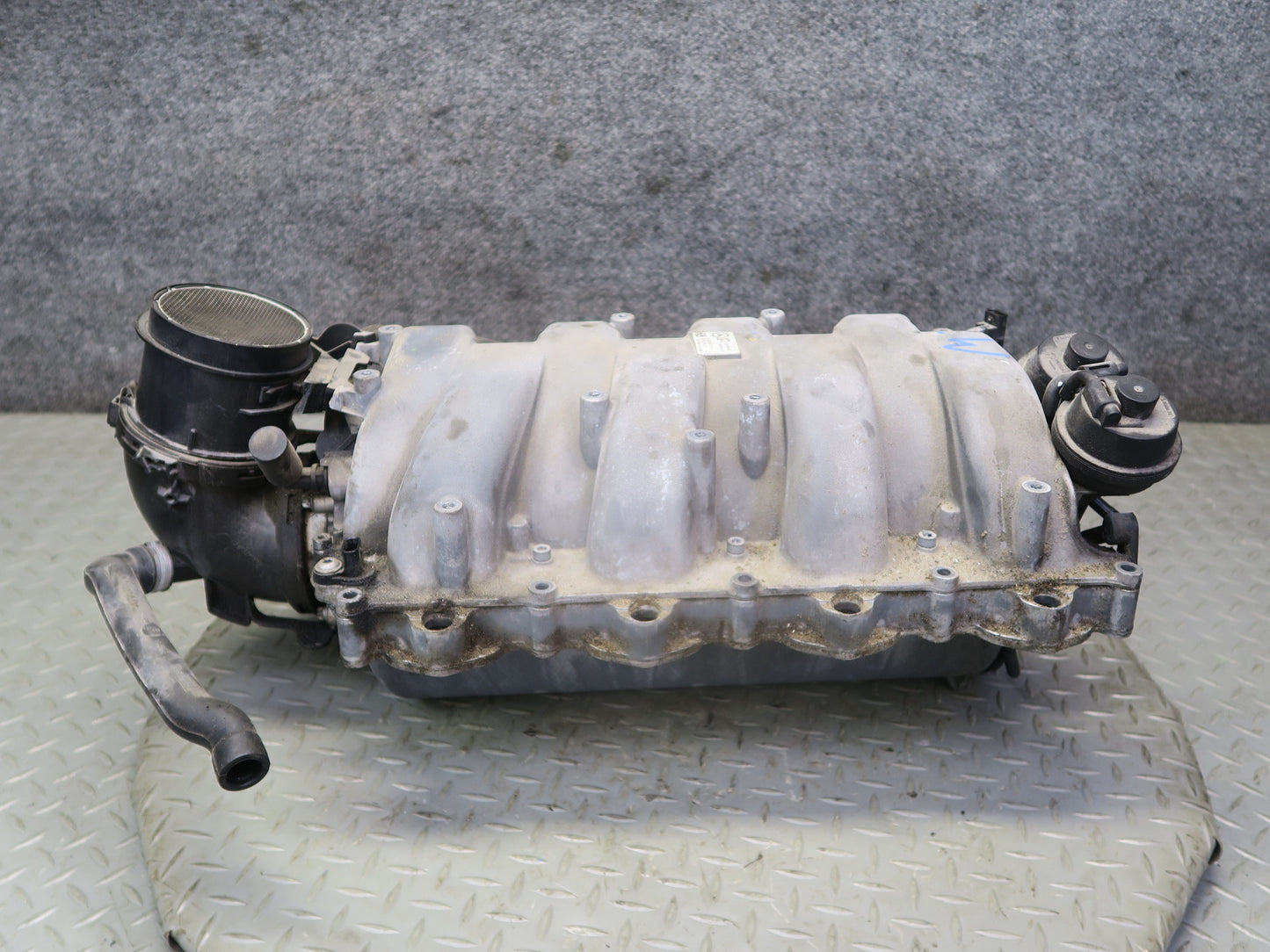 07-12 Mercedes R230 SL550 M273 5.5L Engine Motor Air Intake Manifold 112K OEM