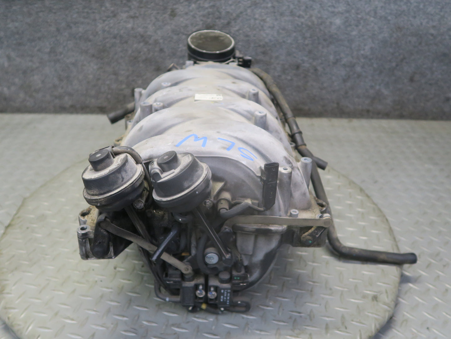 07-12 Mercedes R230 SL550 M273 5.5L Engine Motor Air Intake Manifold 112K OEM