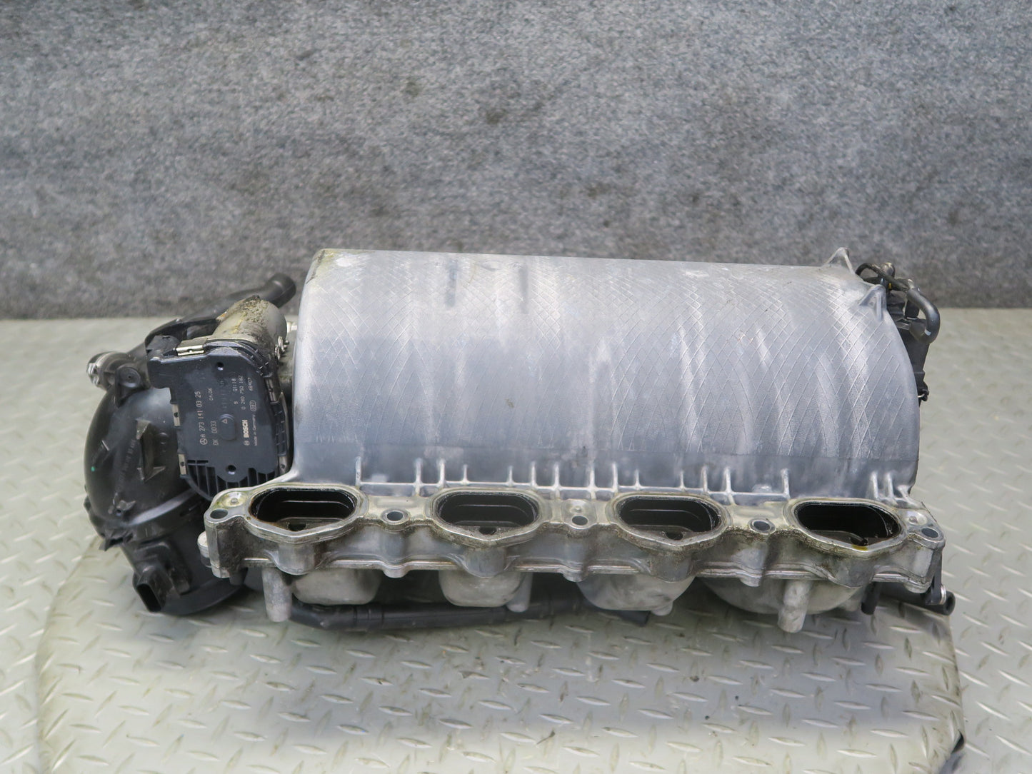 07-12 Mercedes R230 SL550 M273 5.5L Engine Motor Air Intake Manifold 112K OEM