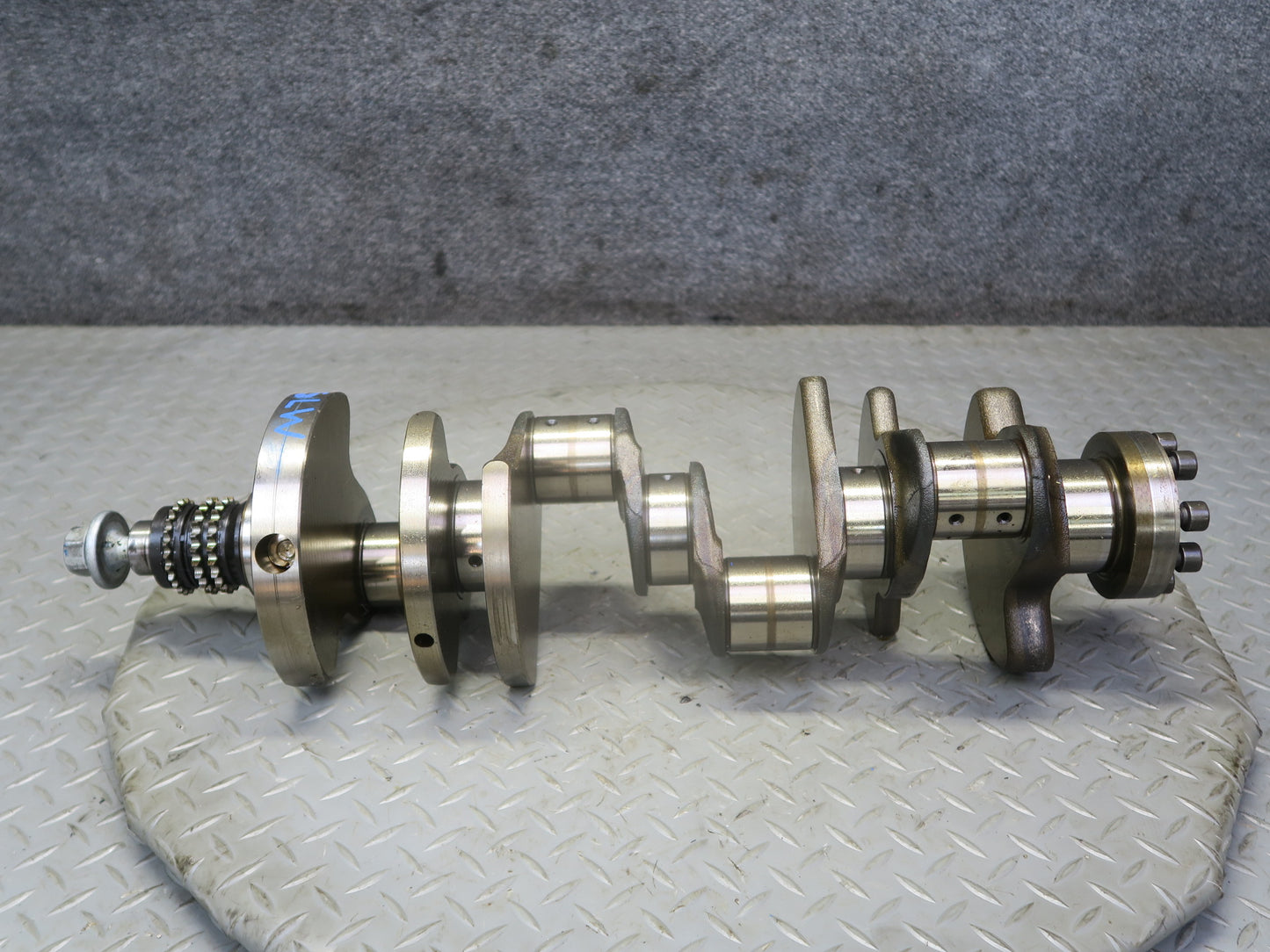 07-09 Mercedes R230 SL550 M273 273.965 5.5L Engine Crankshaft 112K Miles OEM